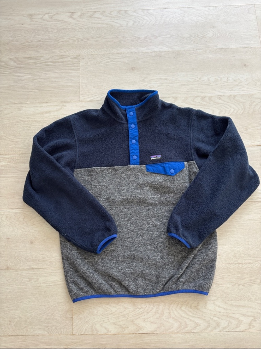 Patagonia Navy and Gray Snap-T Fleece Pullover